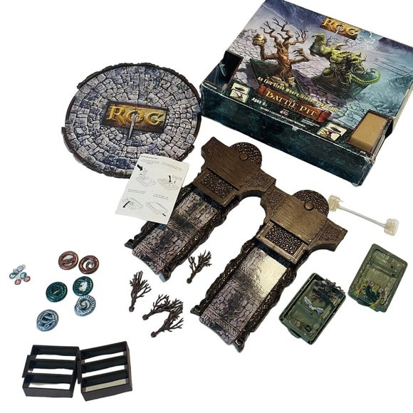 ROG Battle Pit Arena Action Playset Board Game Winner Takes All Battle Warriors - Picture 2 of 6